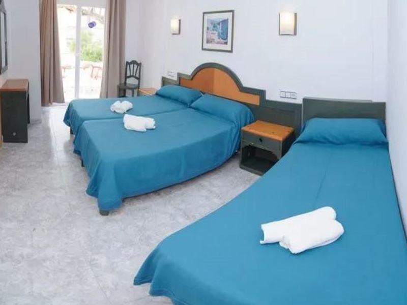 Hostal Rosalia Sant Antoni de Portmany Dış mekan fotoğraf