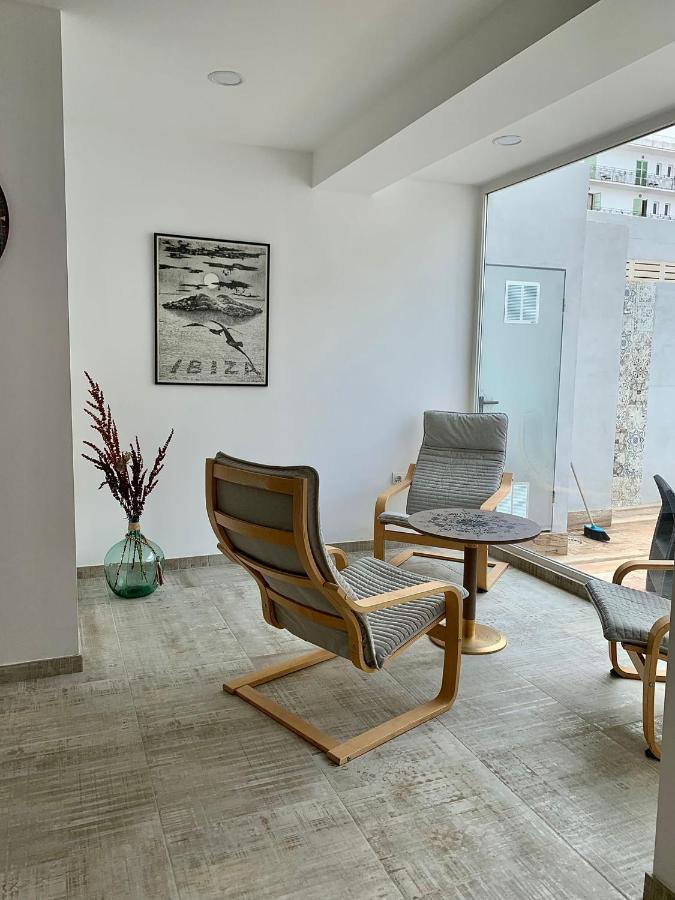 Hostal Rosalia Sant Antoni de Portmany Dış mekan fotoğraf