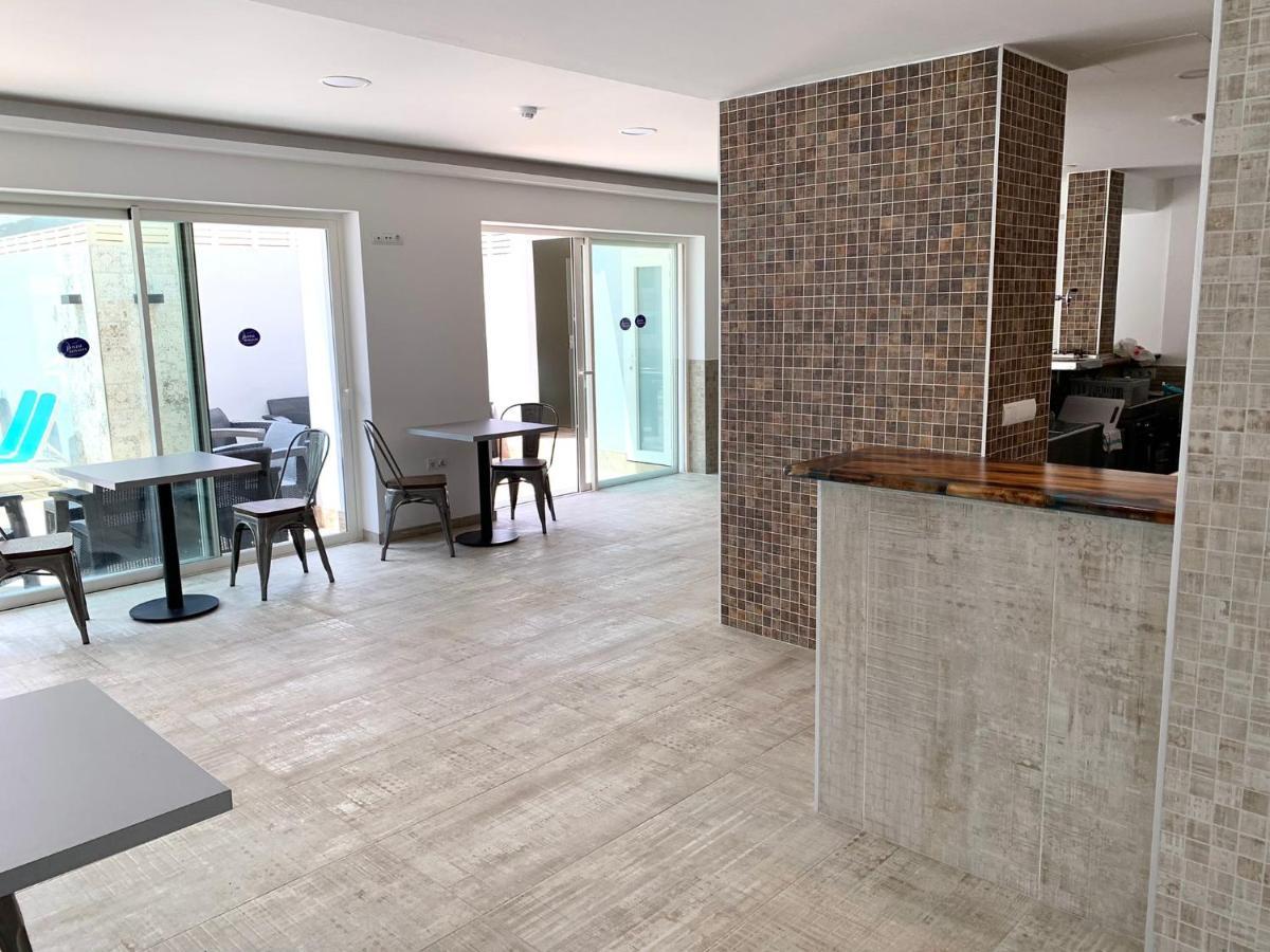 Hostal Rosalia Sant Antoni de Portmany Dış mekan fotoğraf